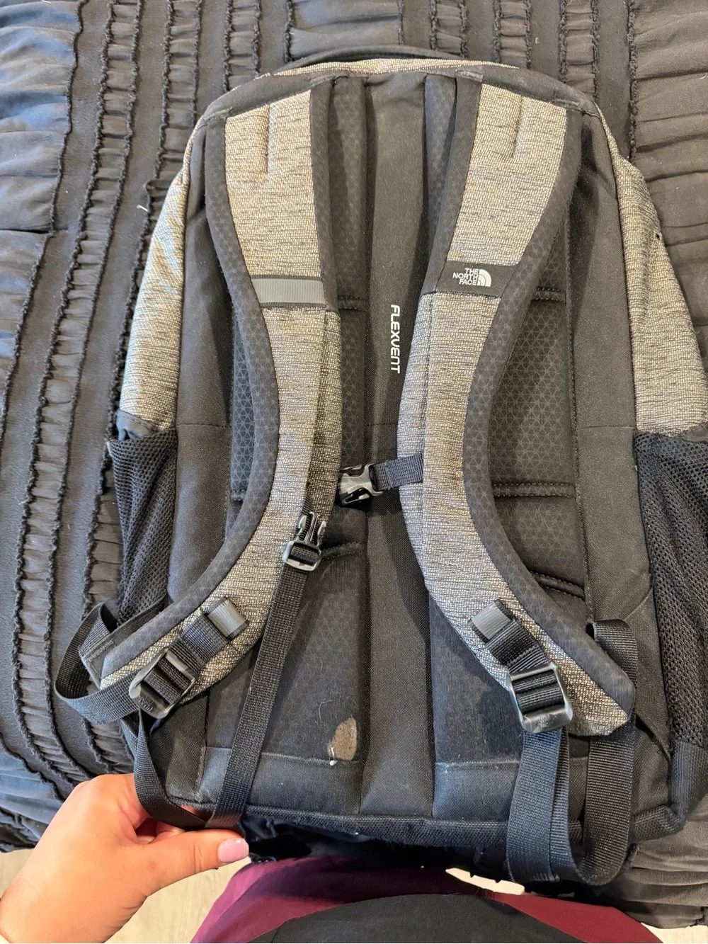 The North Face Jester Men's Backpack – Gray with Black/Gold Accents